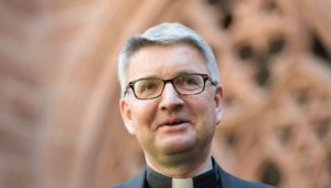 Mainzer Bischof will von Missbrauchsopfern lernen