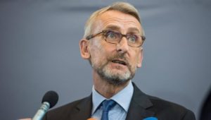 Merkel lehnte Seehofers Verfassungsschutzchef-Kandidat Armin Schuster ab