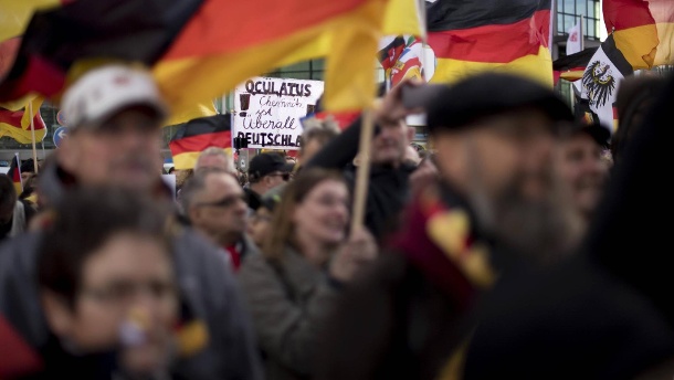 Gedenktag 9. November: Rechte Demo darf durch Berlin marschieren
