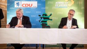 Neue Regierung in Hessen: CDU und Grüne unterzeichnen Koalitionsvertrag